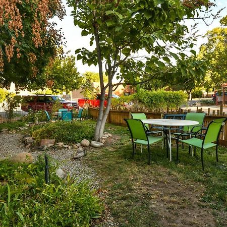 Lodge 5 - Downtown Location. Studio With Shared Hot Tub. Minutes To Arches N.P. Моуаб Екстериор снимка