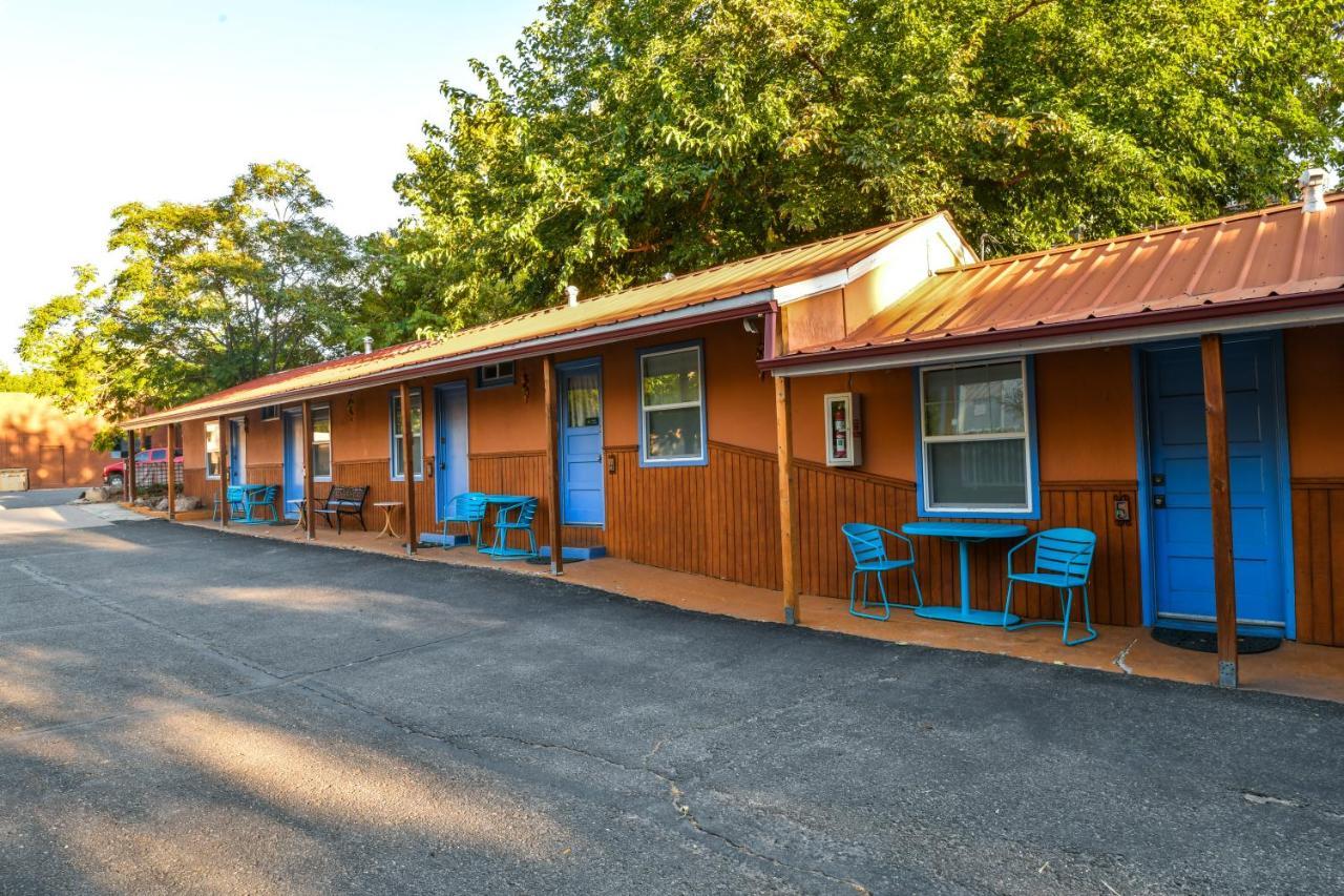 Lodge 5 - Downtown Location. Studio With Shared Hot Tub. Minutes To Arches N.P. Моуаб Екстериор снимка